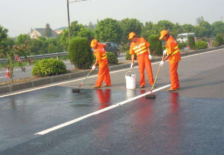 锡林郭勒 彩色路面喷漆维修改色的使用寿命有多长？